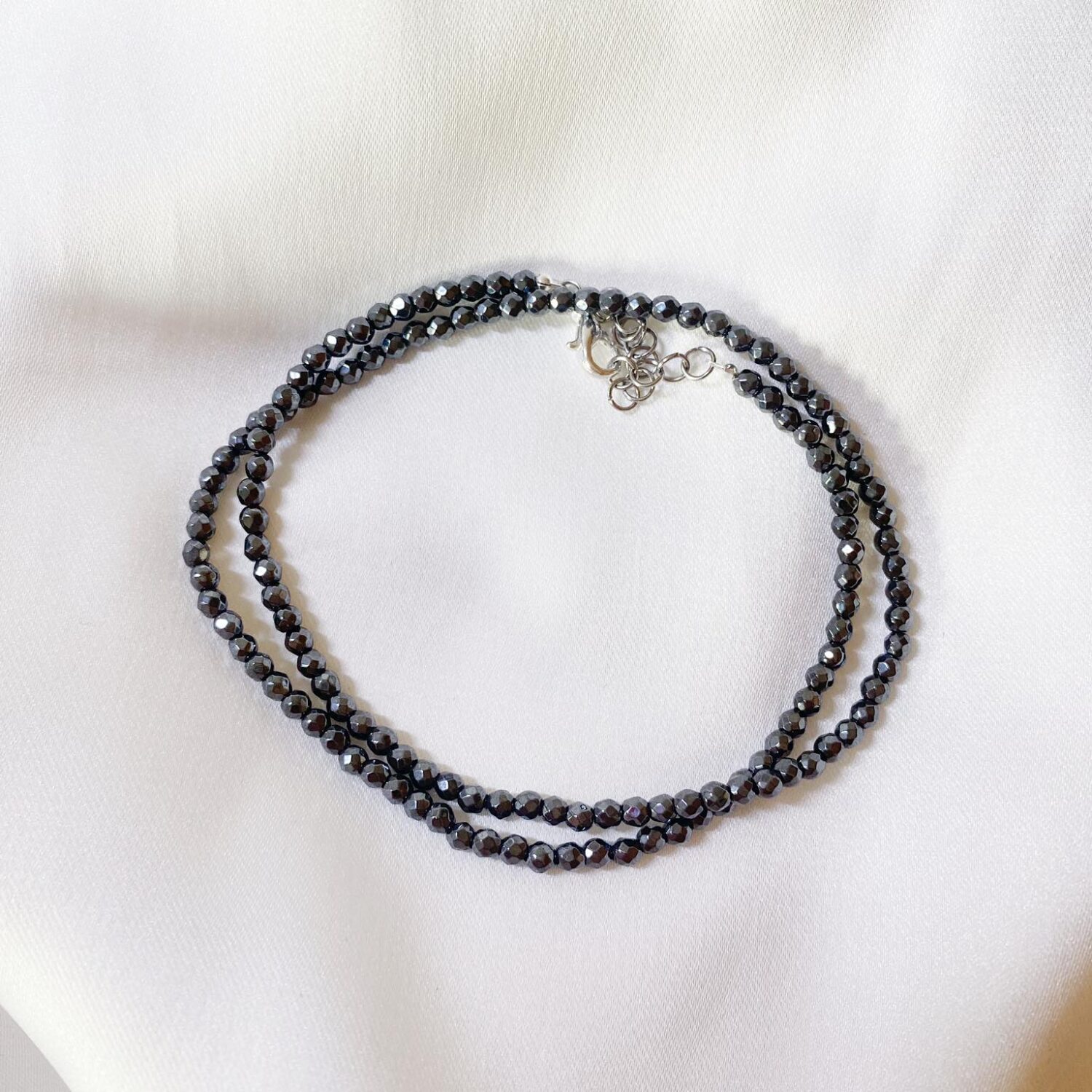 choker hematite